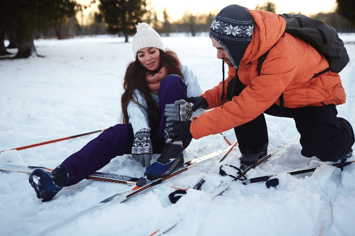 A woman who sustained a ski injury